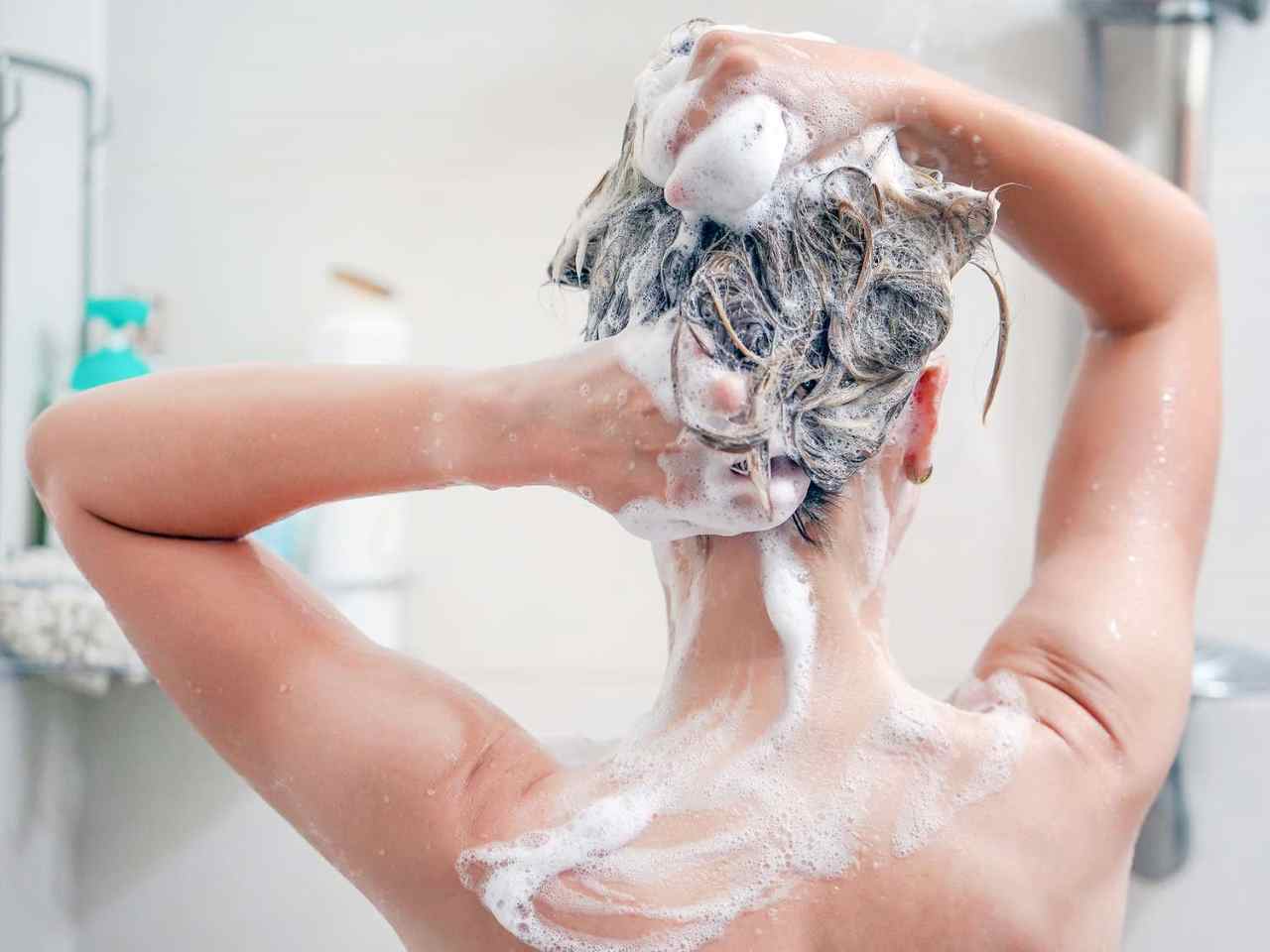 Fare lo shampoo tutti i giorni fa male